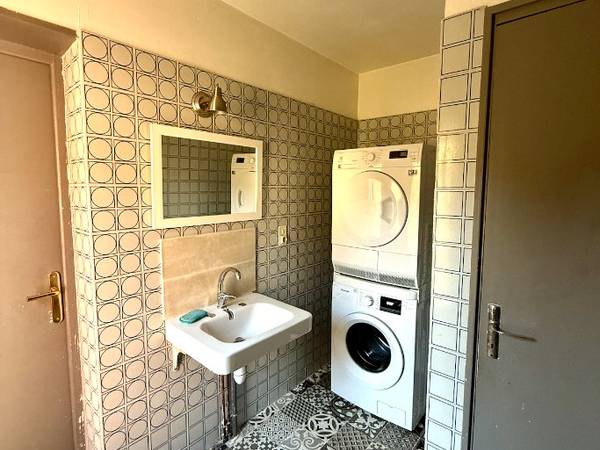 Colocation / Maison 10 pièces de 270 m², Saint-Quentin, Rue Longueville / Photo 17