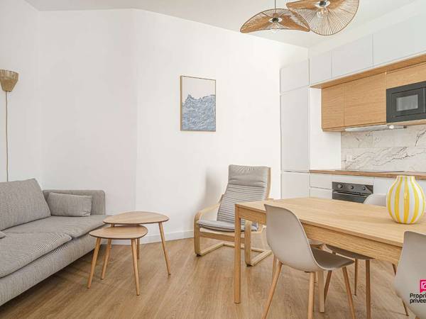 Colocation / Appartement 5 pièces de 99 m², Marseille, Cours Lieutaud / Photo 2