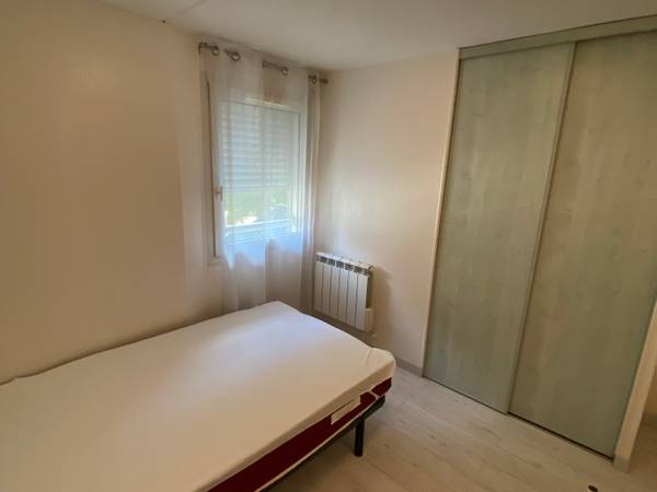 Colocation / Appartement 4 pièces de 84 m², Chambéry, Place de la Gare / Photo 2