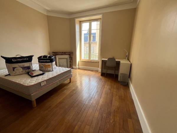 Colocation / Appartement 3 pièces de 67 m², Nancy, Boulevard Albert 1er / Photo 2