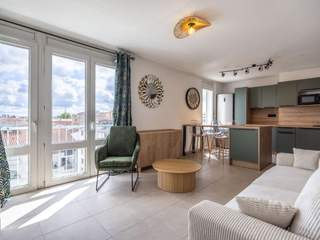 Colocation / Appartement 5 pièces de 90 m², Toulouse, Avenue Emile Dewoitine
