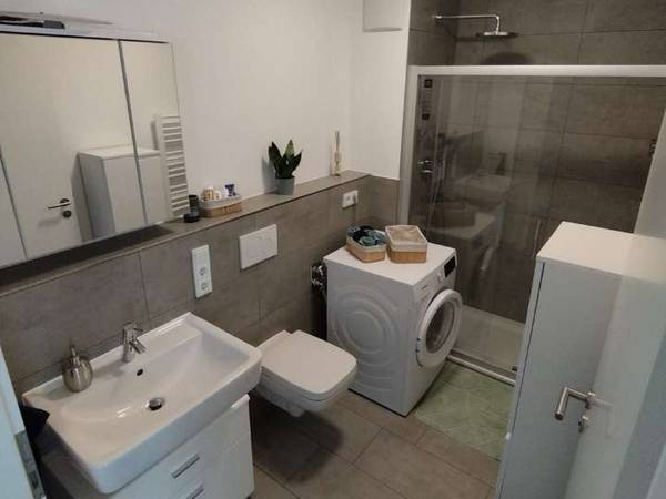 Colocation / Appartement 2 pièces de 65 m², Genève, Rue Caroline / Photo 9