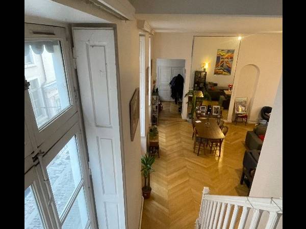 Sous-location / Appartement 5 pièces de 142 m², Lyon, Place Bellecour / Photo 2