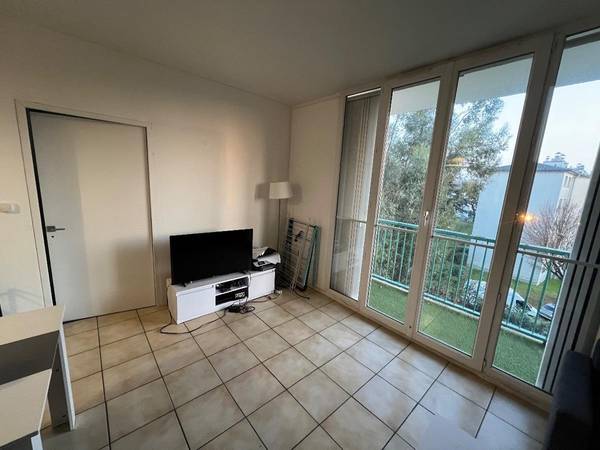 Colocation / Appartement 4 pièces de 81 m², Villejuif, Allée Rembrandt / Photo 2