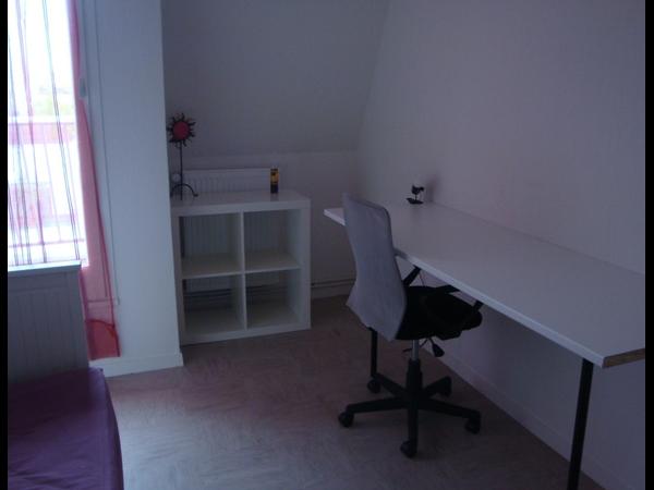 Colocation / Appartement 4 pièces de 70 m², Paris, Rue Simone Weil / Photo 2