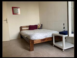 Piso compartido / 4 rooms apartment · 70 m², Paris, Rue Simone Weil