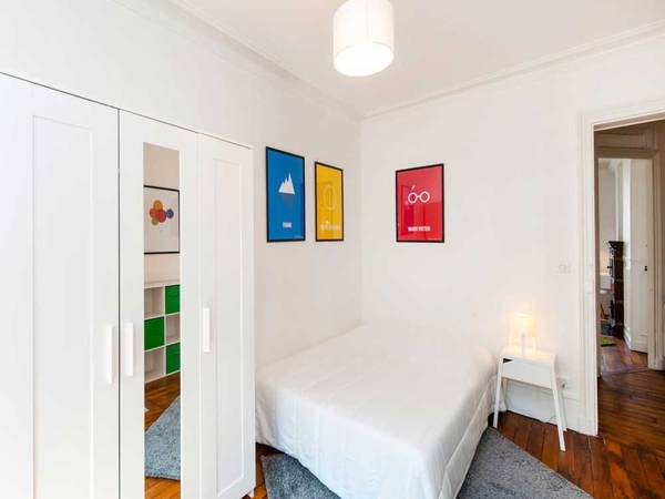 Colocation / Appartement 4 pièces de 70 m², Paris, Rue de l'Aqueduc / Photo 2