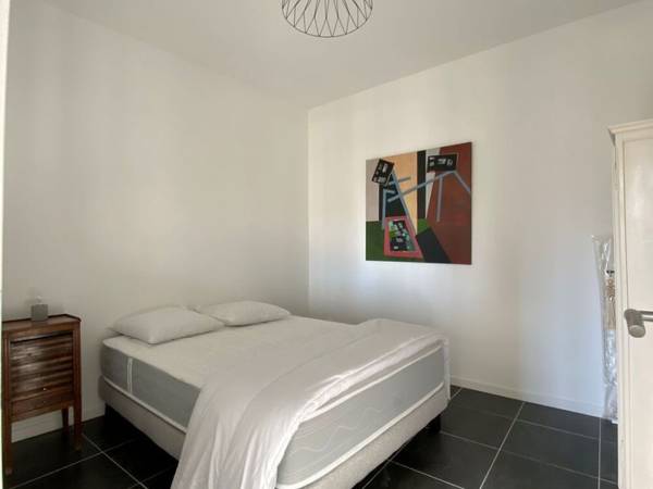 Location / Appartement 2 pièces de 32 m², Marseille, Rue de Rome / Photo 2