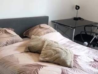 Room in a live-in landlord's home / 1 room apartment, Pessac