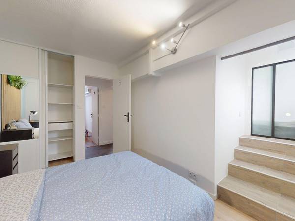 Colocation / Appartement 5 pièces de 75 m², Lyon, Avenue Général Dwight Eisenhower / Photo 2