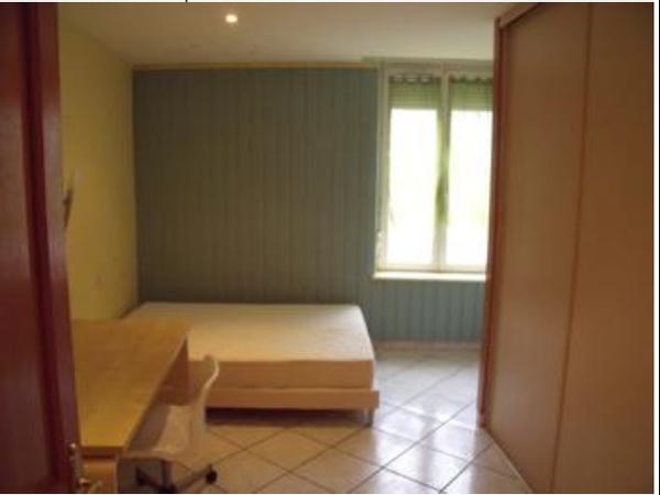 Colocation / Appartement 4 pièces de 89 m², Metz, Rue Saint-Georges / Photo 11