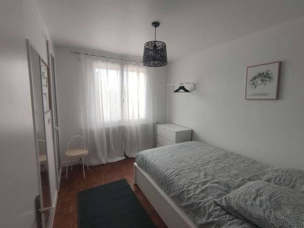 Colocation / Maison 8 pièces de 120 m², La Roche-sur-Yon, Impasse de la Grande Forge / Photo 2