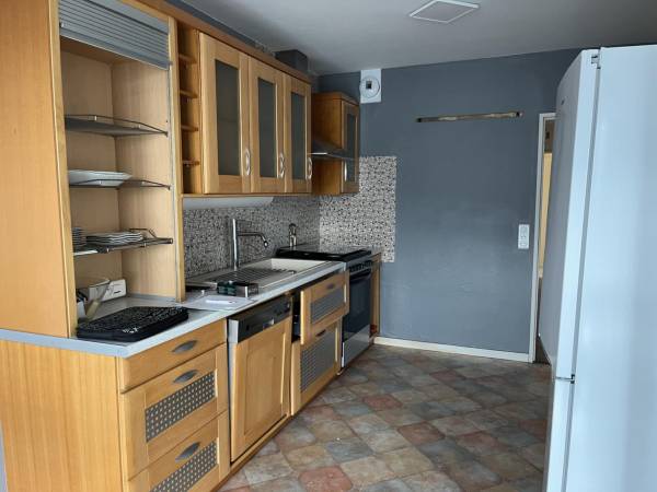 Colocation / Appartement 5 pièces de 107 m², Olivet, Rue des Capucines / Photo 2