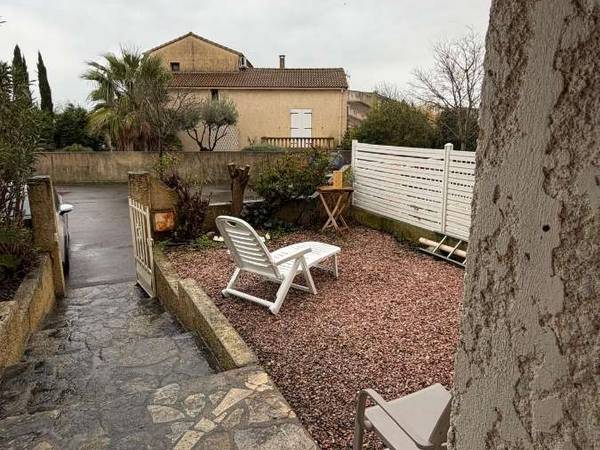 Colocation / Appartement 3 pièces de 67 m², Montblanc, Rue Georges Clemenceau / Photo 5