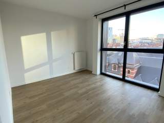 Colocation / Appartement 2 pièces de 100 m², Bruxelles, Rue Van Maerlant