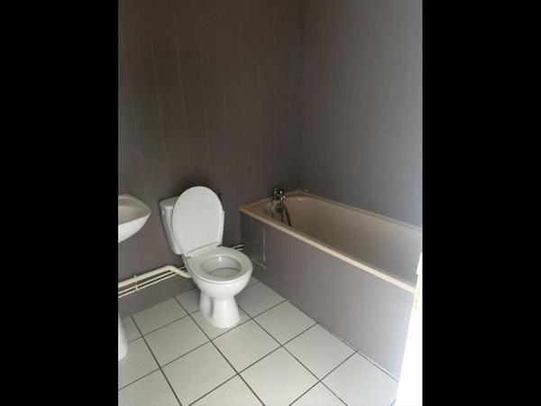 Location / Studio de 29 m², Roanne / Photo 12