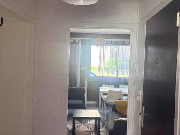 Colocation / Appartement 4 pièces de 68 m², Clermont-Ferrand, Rue André Theuriet / Photo 2