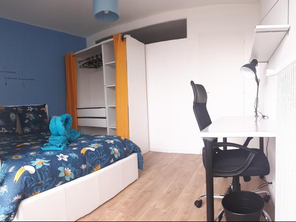 Colocation / Appartement 5 pièces de 82 m², Toulouse, Passage Georges Braque / Photo 8