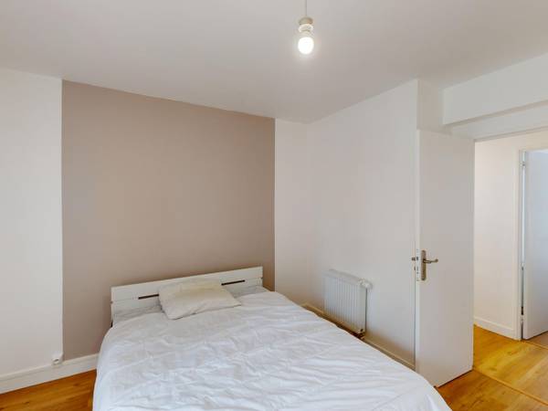 Colocation / Appartement 4 pièces de 75 m², Brest, Rue René Caillé / Photo 2