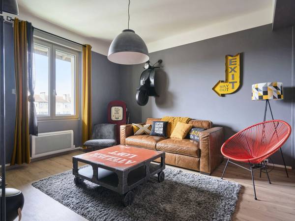 Colocation / Appartement 5 pièces de 93 m², Metz, Rue Auguste Prost / Photo 2