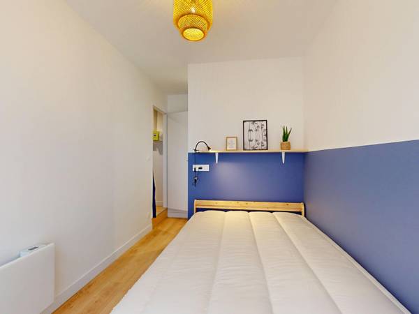 Colocation / Appartement 7 pièces de 108 m², Lorient, Rue de la Patrie / Photo 2