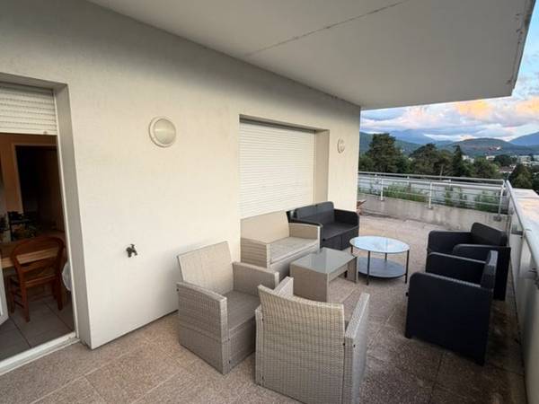 Colocation / Appartement 4 pièces de 84 m², Saint-Martin-d'Hères, Rue Leon Geist / Photo 2