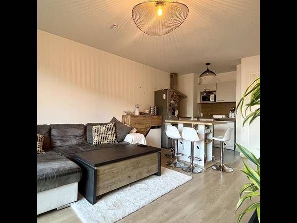 Colocation / Duplex 3 pièces de 67 m², Bordeaux, Rue Lucie Aubrac / Photo 2