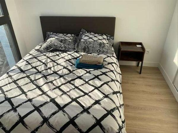 Colocation / Duplex 5 pièces de 88 m², Asnières-sur-Seine, Rue Eugénie Eboué / Photo 13