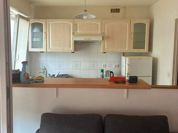 Location / Appartement 3 pièces de 40 m², Courbevoie, Boulevard de la Mission Marchand / Photo 2