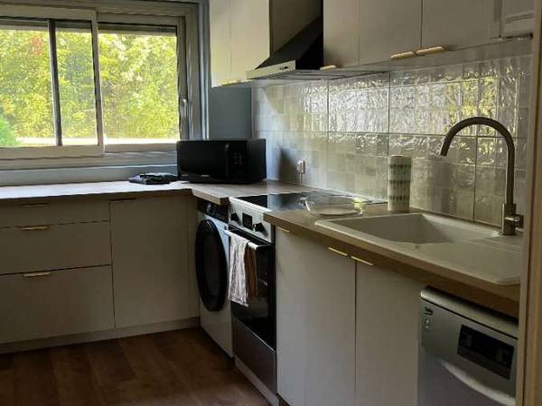 Colocation / Appartement 5 pièces de 98 m², Talence, Rue Robespierre / Photo 2