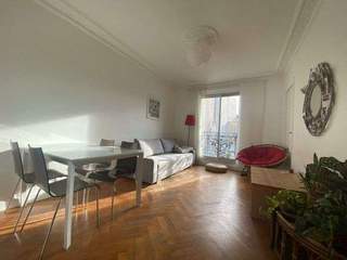 Chambre chez l'habitant / Appartement 2 pièces de 53 m², Paris, Rue Guillaume Bertrand