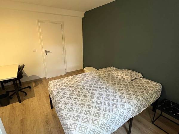 Chambre chez l'habitant / Appartement 1 pièce, Créteil / Photo 2
