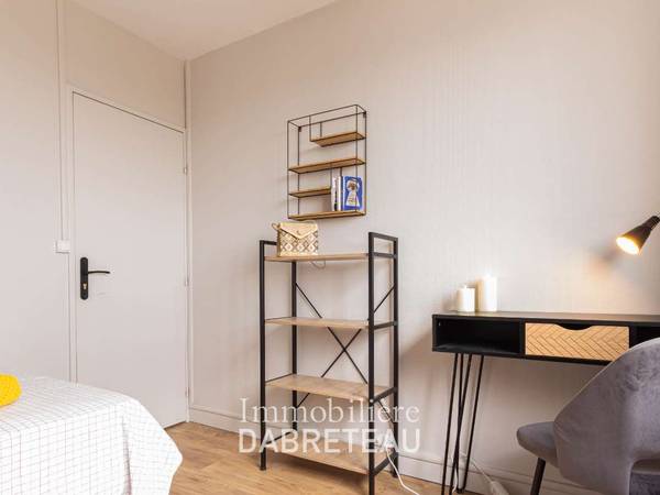 Colocation / Appartement 7 pièces de 107 m², Villeurbanne, Cours Emile Zola / Photo 8