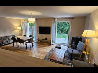 Colocation / 5 rooms house · 101 m², Poitiers, Rue Michel Foucault