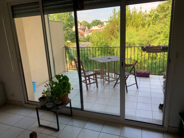 Colocation / Appartement 5 pièces de 90 m², Versailles, Rue Augusta Holmès / Photo 2