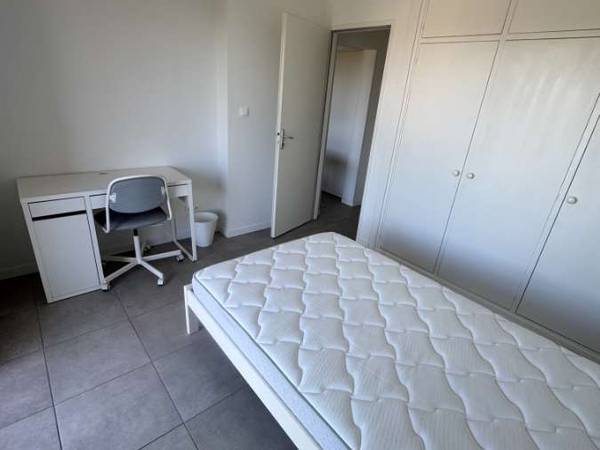 Colocation / Appartement 4 pièces de 66 m², Le Bouscat, Rue Abel Antoune / Photo 24