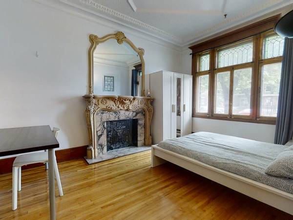 Colocation / Appartement 4 pièces de 120 m², Montréal / Photo 11