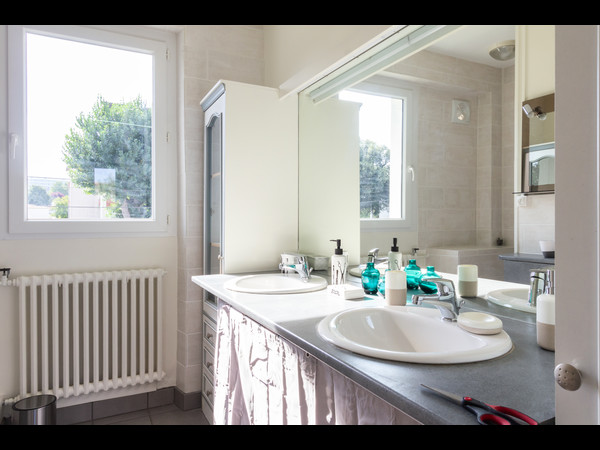 Colocation / Maison 5 pièces de 125 m², Angoulême, Avenue du Maréchal de Lattre de Tassigny / Photo 12