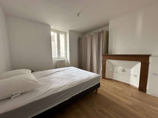 Colocation / Appartement 3 pièces de 60 m², Mâcon, Place Carnot / Photo 3
