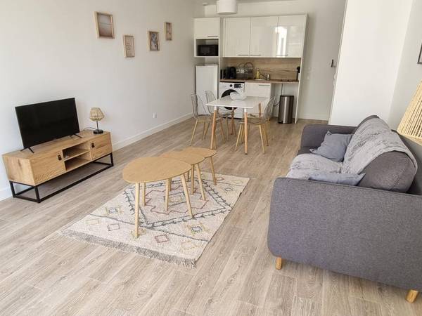 Location / Appartement 2 pièces de 54 m², Poitiers, 10 Rue de la Trinité, / Photo 2