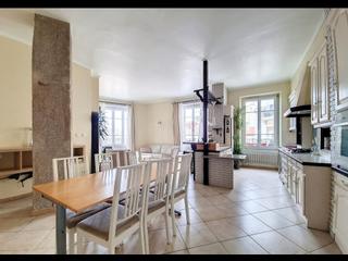 Colocation / Appartement 4 pièces de 85 m², Villeurbanne, Cours Tolstoï