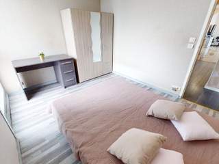 Colocation / 5 rooms apartment · 93 m², Bron, Route de Genas