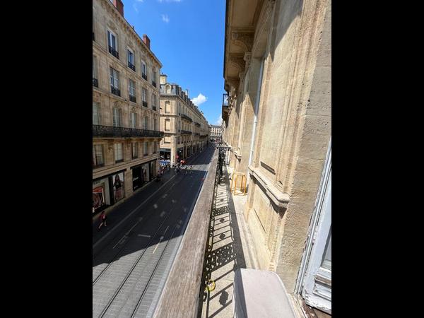 Colocation / Appartement 6 pièces de 168 m², Bordeaux, Rue Vital Carles / Photo 2
