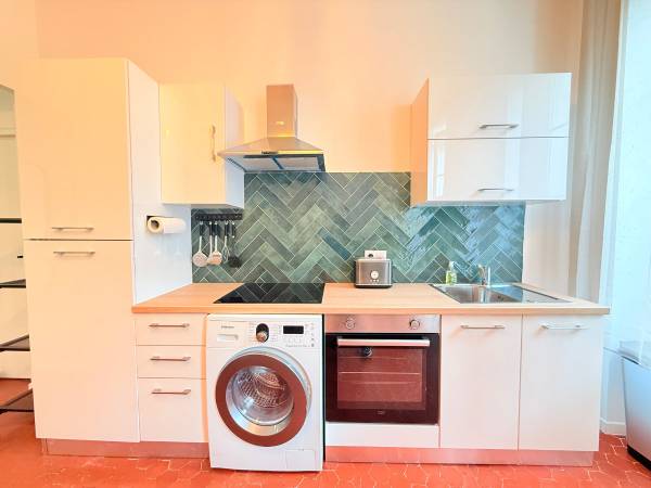 Colocation / Appartement 5 pièces de 71 m², Marseille, Rue du Genie / Photo 2