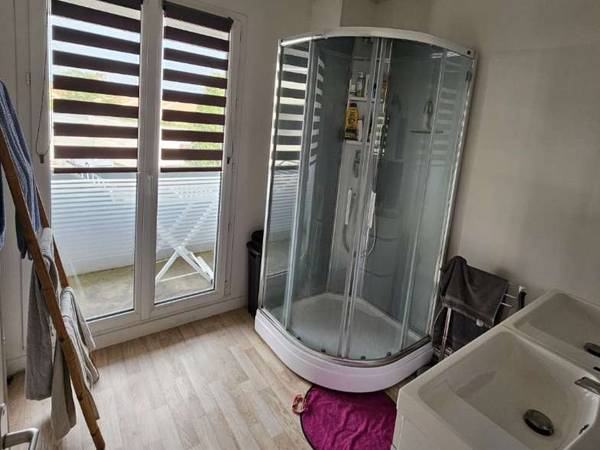 Flatsharing / 6-bedroom house · 110 m², La Roche-sur-Yon, Boulevard Réaumur / Photo 2
