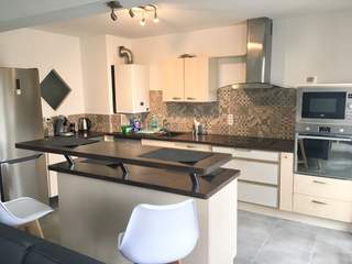 Room share, 4 rooms apartment, Villeurbanne