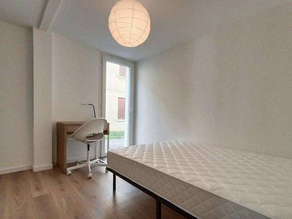 Colocation / Appartement 4 pièces de 61 m², Talence, Rue Léon Blum / Photo 2