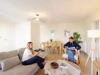 Colocation / 5 rooms apartment · 100 m², Bordeaux, Cours de Québec