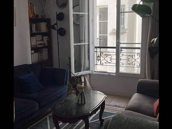 Sous-location / Appartement 3 pièces de 55 m², Paris, Rue Alibert / Photo 2