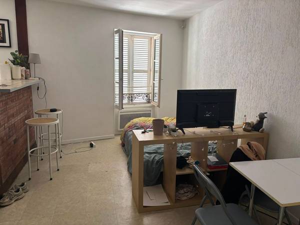 Location / Appartement 1 pièce, Auxerre / Photo 2